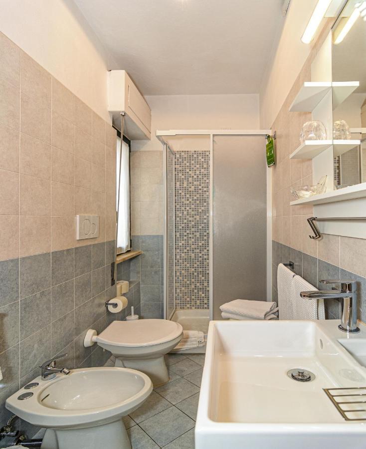 לידו די קאמאיורה Hotel Paris מראה חיצוני תמונה
