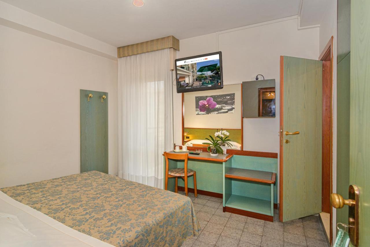 לידו די קאמאיורה Hotel Paris מראה חיצוני תמונה