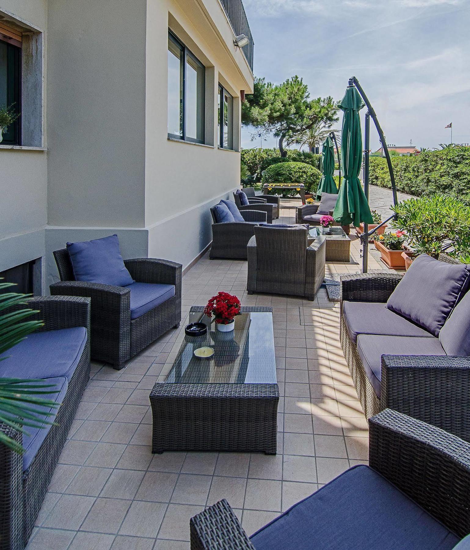 לידו די קאמאיורה Hotel Paris מראה חיצוני תמונה